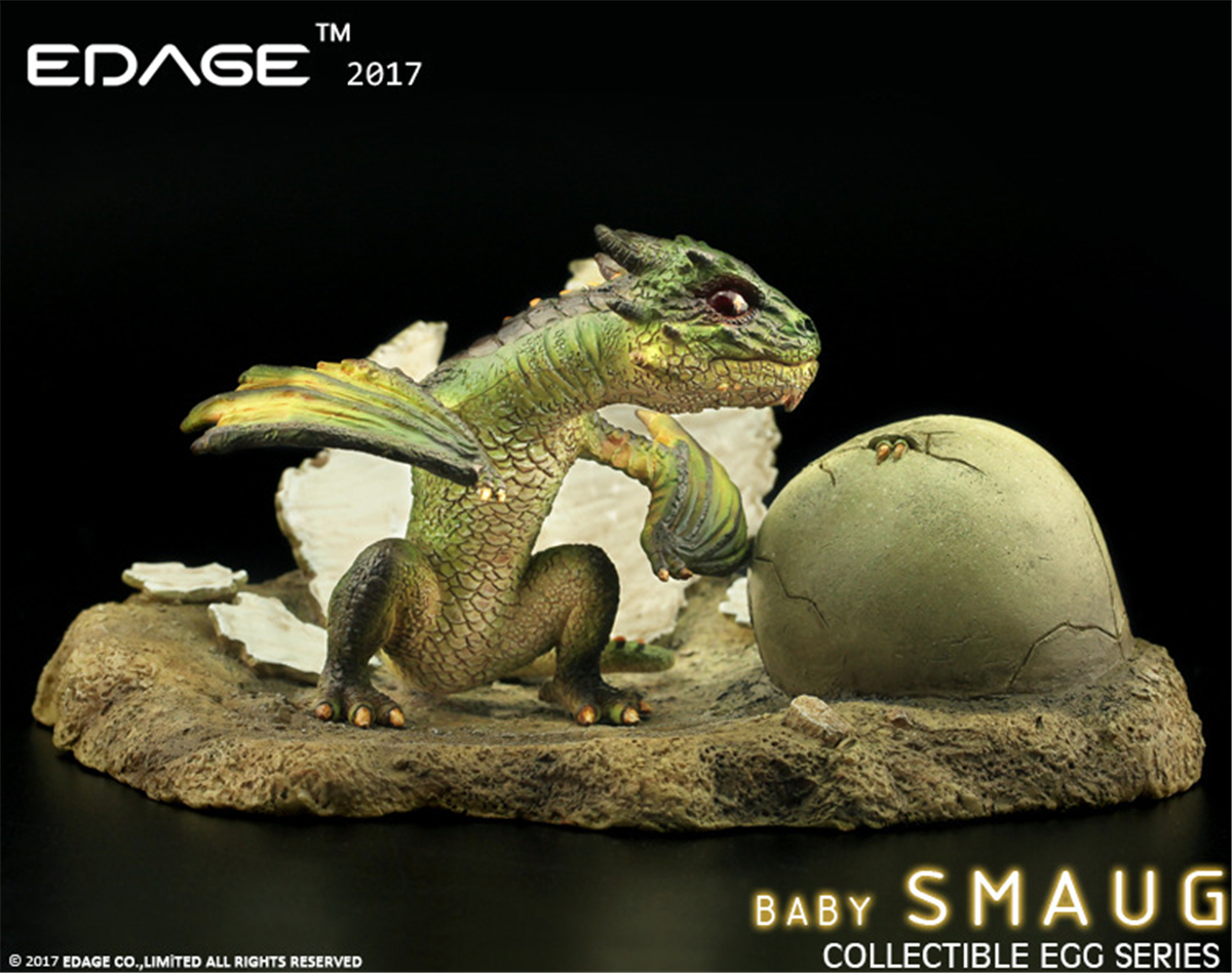 EDAGE Smaug Baby Egg Figure Komodo Dragon Dinosaur Model Base Decoration Toy Collector Gift