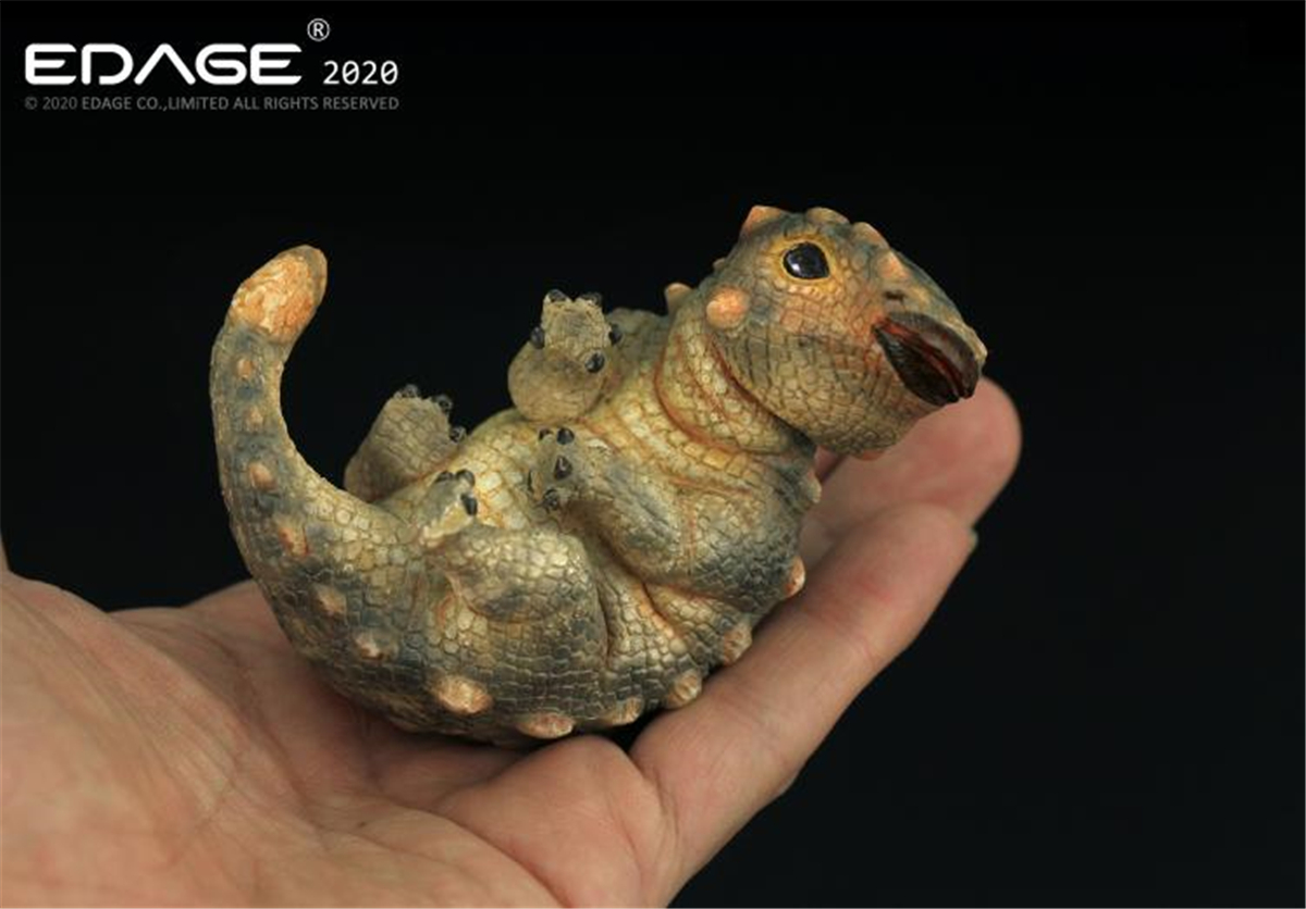 EDAGE Ankylosaurus Baby Egg Figure Dinosaur Toys Animal Collector Decoration Adults Gift