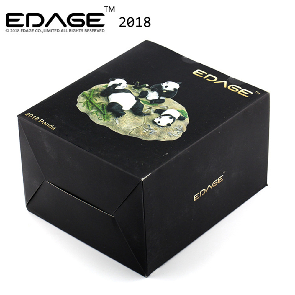 EDAGE Panda Family Eat Bamboo Scene Statue Ursidae Animal Figure Desktop Decoration Collector Toy Gift