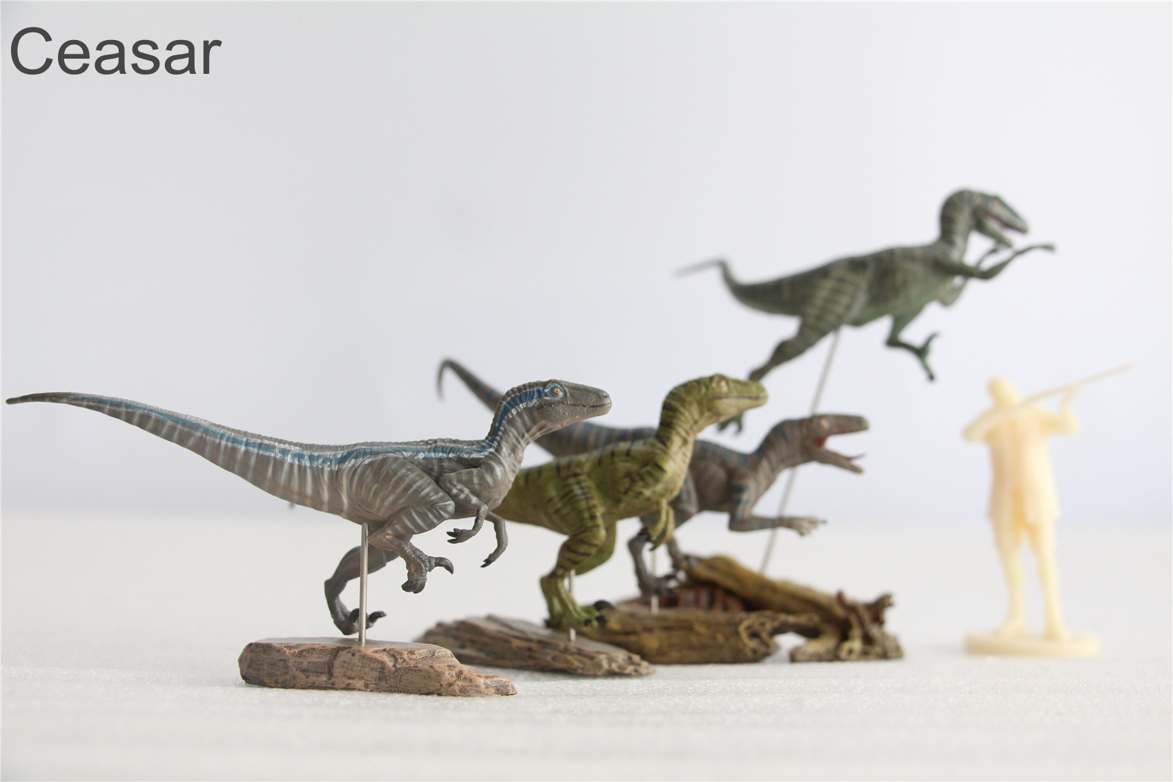IN STOCK Nanmu 1/35 Raptorsquad Figure 4PCS Velociraptors Dinosaur Toy Baldwin Ceasar Diana Edgar Animal Model