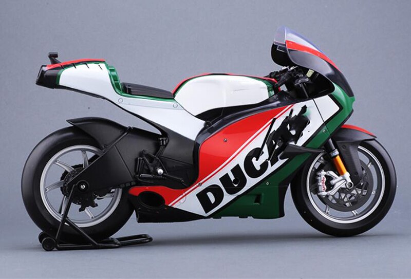 1:6 Scale Motorcycle Motorbike Diecast GP Race Bikes Street Motorbike Toys For Action Figure Scene Construction Display