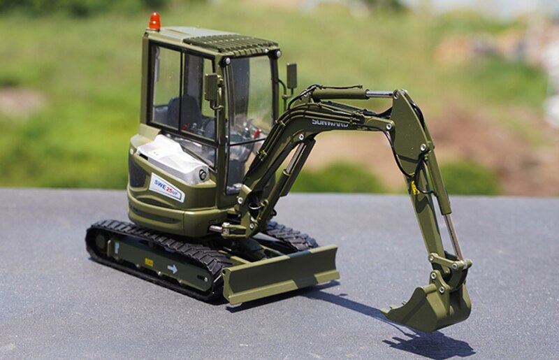 1/20 truck model Die-cast alloy metal SUNWARD SWE25U Excavator Crawler excavator model toy engineering toy for kids collection