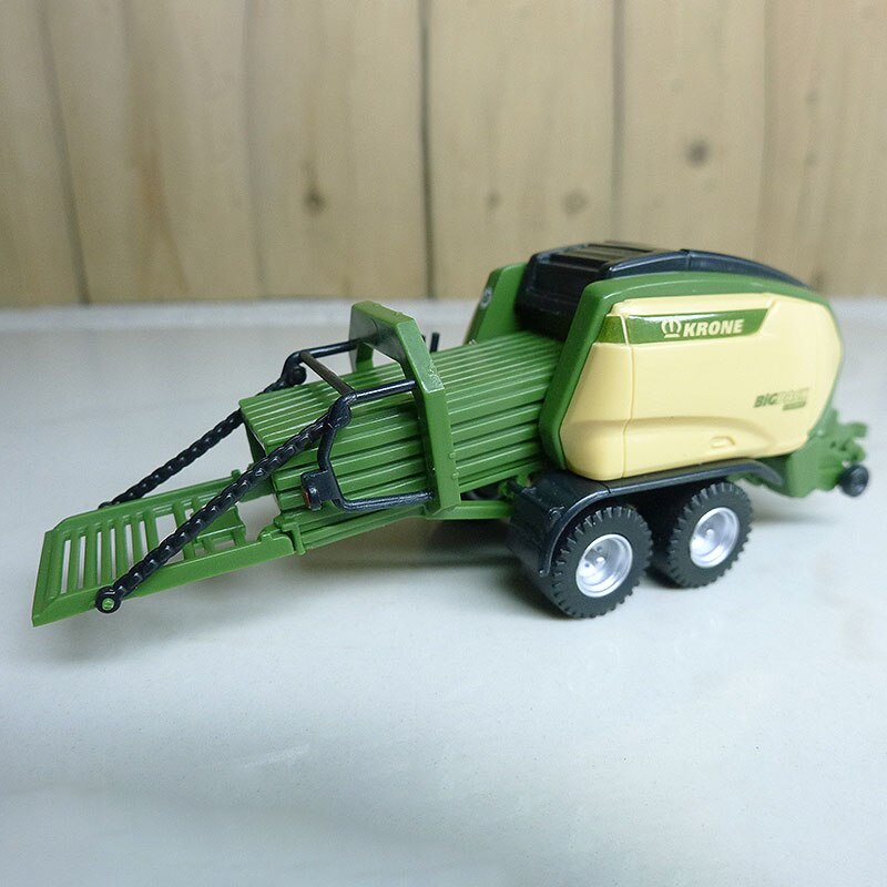 1/87 Scale for Krone Big Pack 1290 Hay baler Agricultural machinery Truck Diecast Alloy Metal Model Collection Toy 1/87 Scale for Krone Big Pack 1290 Hay baler Agricultural machinery Truck Diecast Alloy Metal Model Collection Toy
