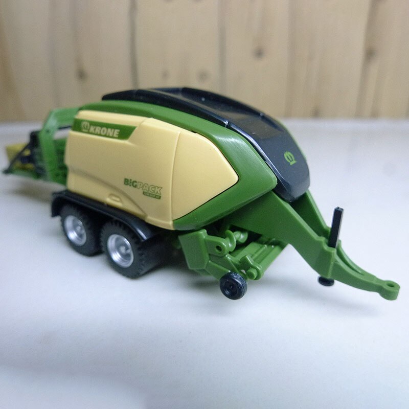1/87 Scale for Krone Big Pack 1290 Hay baler Agricultural machinery Truck Diecast Alloy Metal Model Collection Toy 1/87 Scale for Krone Big Pack 1290 Hay baler Agricultural machinery Truck Diecast Alloy Metal Model Collection Toy