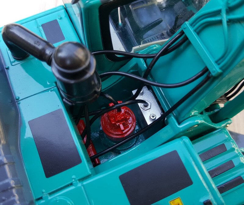 1:35 scale die-casting Diecast SUNWARD SWE500ES Excavator Clamshell Shovel Truck Alloy Engineering Vehicle Model Toy 1:35 scale die-casting Diecast SUNWARD SWE500ES Excavator Clamshell Shovel Truck Alloy Engineering Vehicle Model Toy