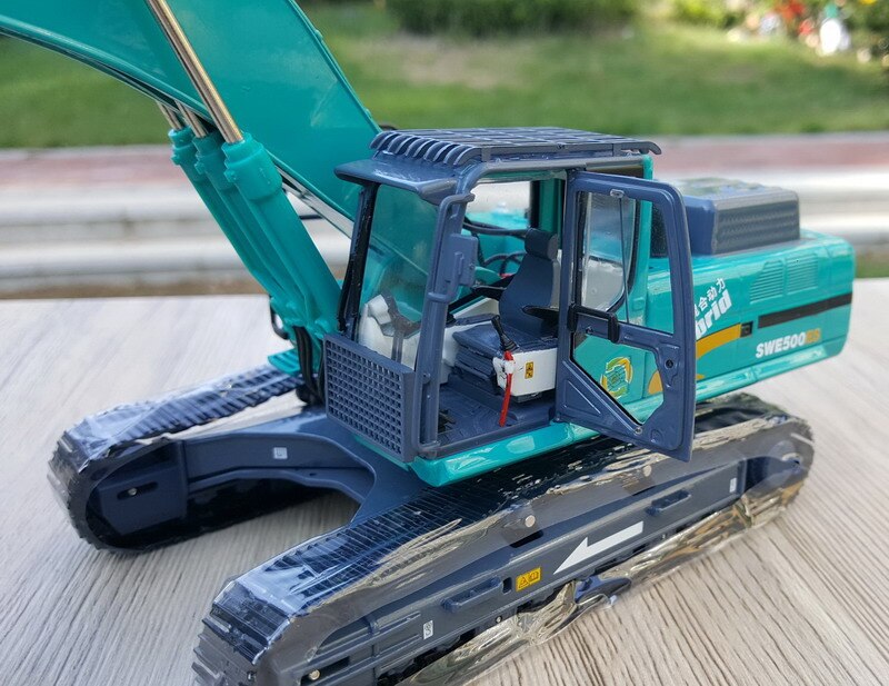 1:35 scale die-casting Diecast SUNWARD SWE500ES Excavator Clamshell Shovel Truck Alloy Engineering Vehicle Model Toy 1:35 scale die-casting Diecast SUNWARD SWE500ES Excavator Clamshell Shovel Truck Alloy Engineering Vehicle Model Toy