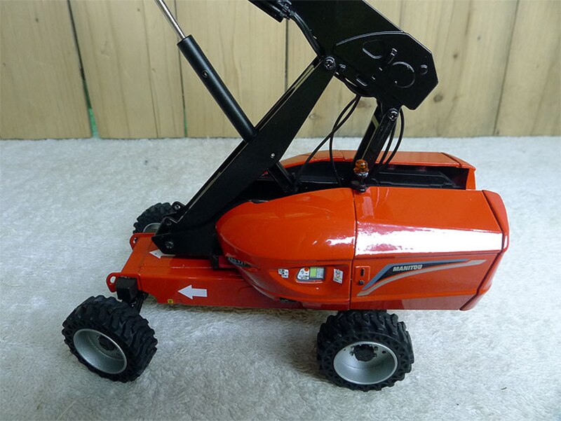 Diecast 1/32 Scale for Chariot Manitou TJ 65 overhead working Truck Platform Model Static Display Gift Collection Toys