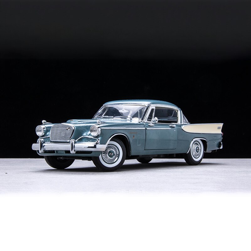 1/18 Scale Vintage Classic Studebaker Golden Hawk 1957 Replica Car Diecast Metal Alloy Toy Vehicles Hardtops Model
