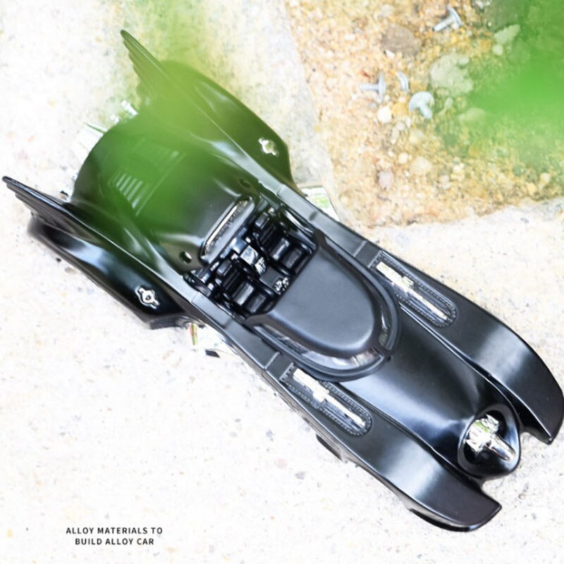 1:32 scale Alloy pull back Chariot model toy Sale High simulation Black Classic bat classic car model collection display 1:32 scale Alloy pull back Chariot model toy Sale High simulation Black Classic bat classic car model collection display