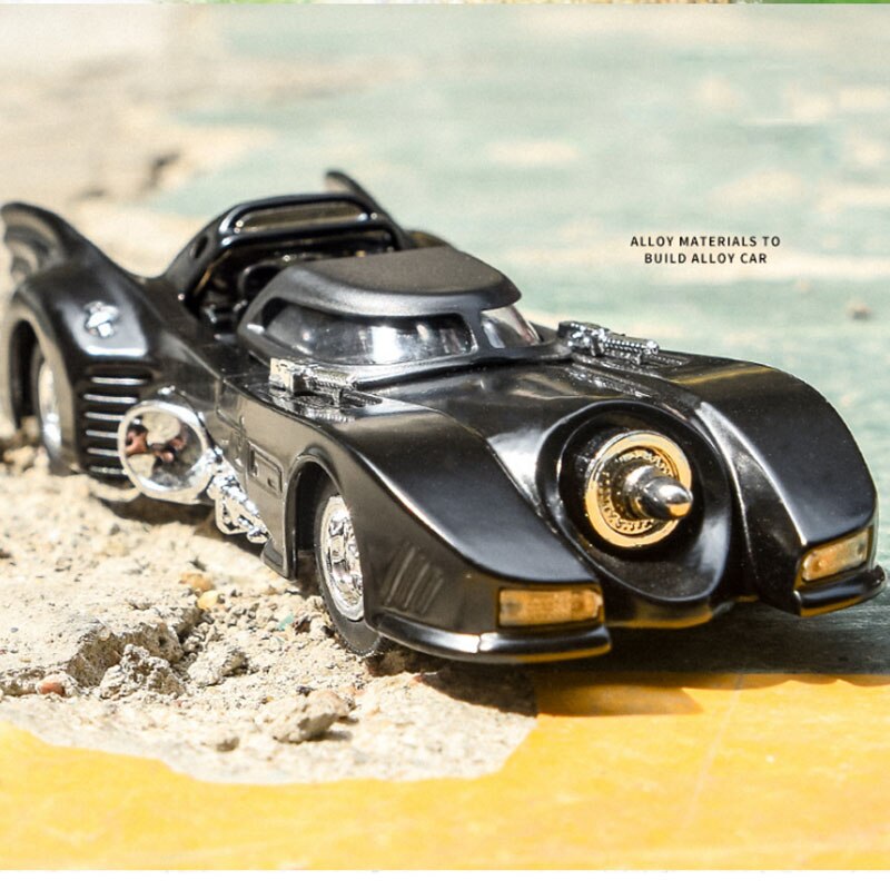 1:32 scale Alloy pull back Chariot model toy Sale High simulation Black Classic bat classic car model collection display 1:32 scale Alloy pull back Chariot model toy Sale High simulation Black Classic bat classic car model collection display