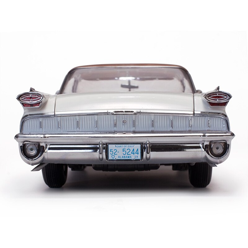 Diecast Alloy 1/18 Scale For 1959 Oldsmobile Hard Top Classic Replica Car Model Die-cast Toy For Collection