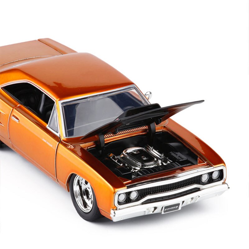 1:24 Scale Metal Alloy Classic Car Diecast Model 1970 Fast F8 Plymouth Road Runner Toy Collection Furious7 F Gift 1:24 Scale Metal Alloy Classic Car Diecast Model 1970 Fast F8 Plymouth Road Runner Toy Collection Furious7 F Gift