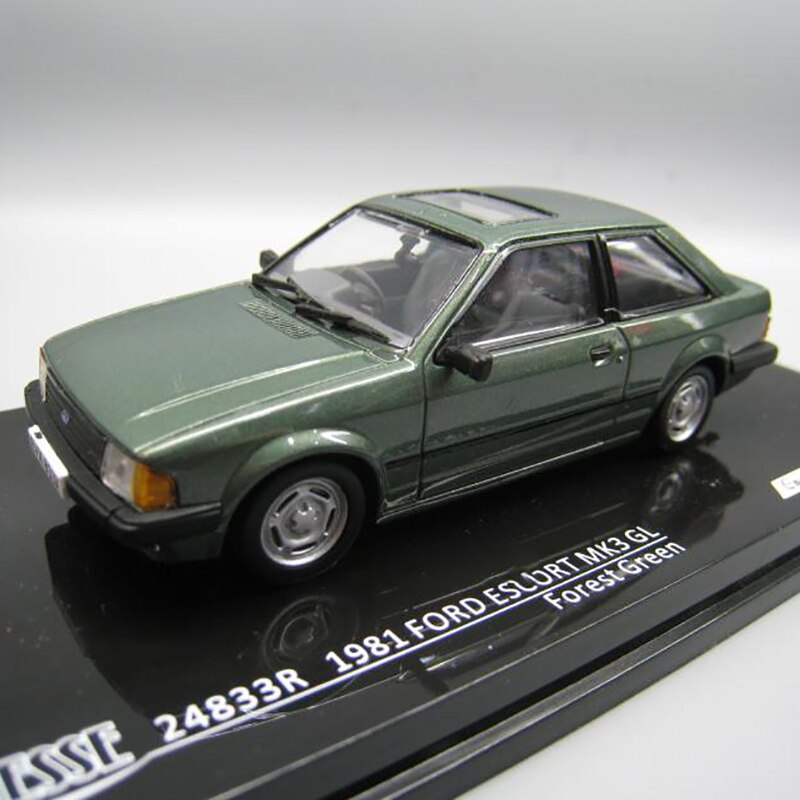 1:43 Scale Diecast Alloy Metal ESCORT MK3 GL Car Model Classic Metal Vehicle Model Toys Collection