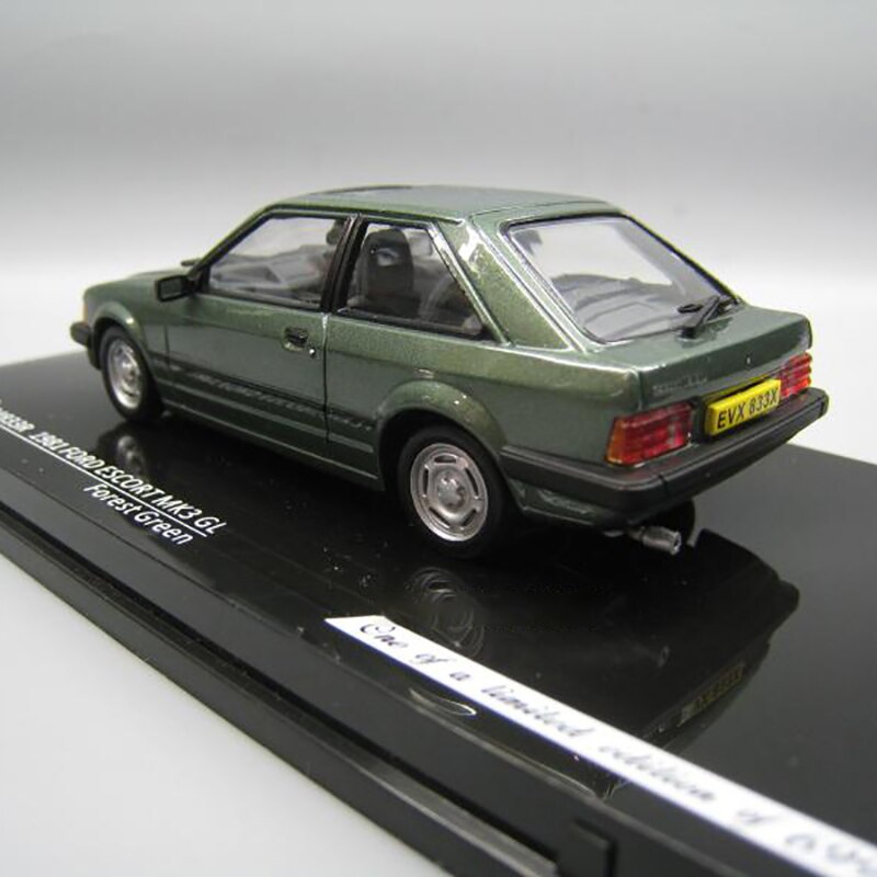 1:43 Scale Diecast Alloy Metal ESCORT MK3 GL Car Model Classic Metal Vehicle Model Toys Collection
