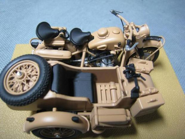 1/24 World War II German Army BMM R75 Three-wheeled Motorcycle 750 Prototype Simulation Alloy Car Vehicle Model Collection Gift 1/24 World War II German Army BMM R75 Three-wheeled Motorcycle 750 Prototype Simulation Alloy Car Vehicle Model Collection Gift