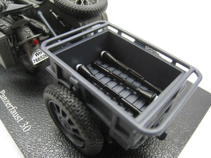 1/24 World War II German Army BMM R75 Three-wheeled Motorcycle 750 Prototype Simulation Alloy Car Vehicle Model Collection Gift 1/24 World War II German Army BMM R75 Three-wheeled Motorcycle 750 Prototype Simulation Alloy Car Vehicle Model Collection Gift