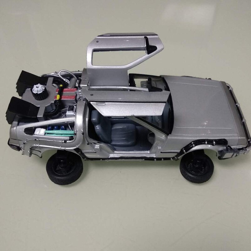 1/24 Scale Metal Alloy Car Diecast Model Part II Time Machine DMC-12 Model Toy Back to the Future Movie Fly Wheels Fold Version 1/24 Scale Metal Alloy Car Diecast Model Part II Time Machine DMC-12 Model Toy Back to the Future Movie Fly Wheels Fold Version