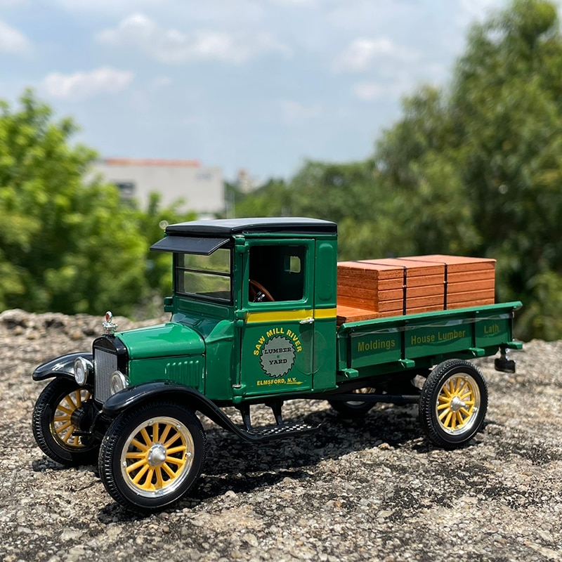 15CM 1:32 Scale Metal Alloy High Simulation Classic For Ford US Army Truck Model Diecast Vehicles Toys collection no color box 15CM 1:32 Scale Metal Alloy High Simulation Classic For Ford US Army Truck Model Diecast Vehicles Toys collection no color box