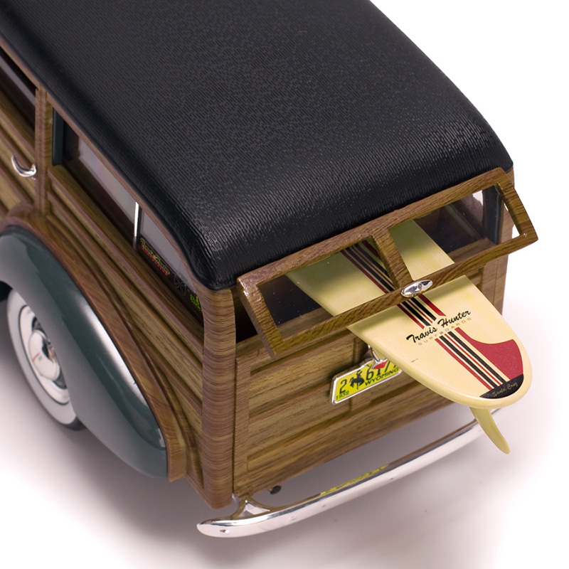 1/18 Scale Alloy Diecast 1939 Chevrolet Woody Surf Wagon Fleetmaster Car model Model Vehicles Toys for fans Collections