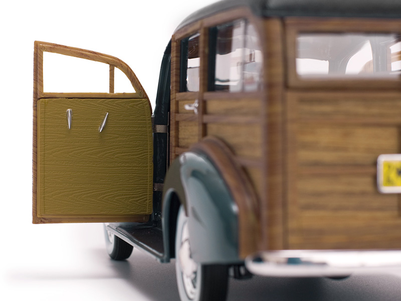 1/18 Scale Alloy Diecast 1939 Chevrolet Woody Surf Wagon Fleetmaster Car model Model Vehicles Toys for fans Collections