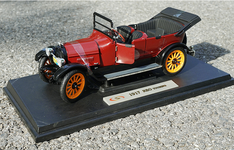 Diecast Car Model Toy 1/18 Scale Metal Alloy Classic Car Model Vintage 1917 REO Six Touring Model For Collection
