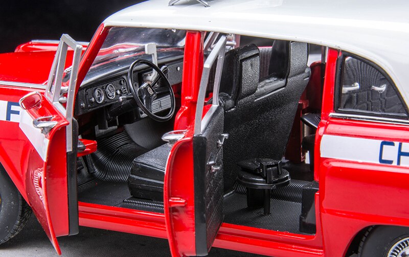 1/18 Scale Collection classic Diecast Alloy Checker A11 Fire Fight Taxi Cab Car Model Vehicle Toy traffic fans kids gift 1/18 Scale Collection classic Diecast Alloy Checker A11 Fire Fight Taxi Cab Car Model Vehicle Toy traffic fans kids gift