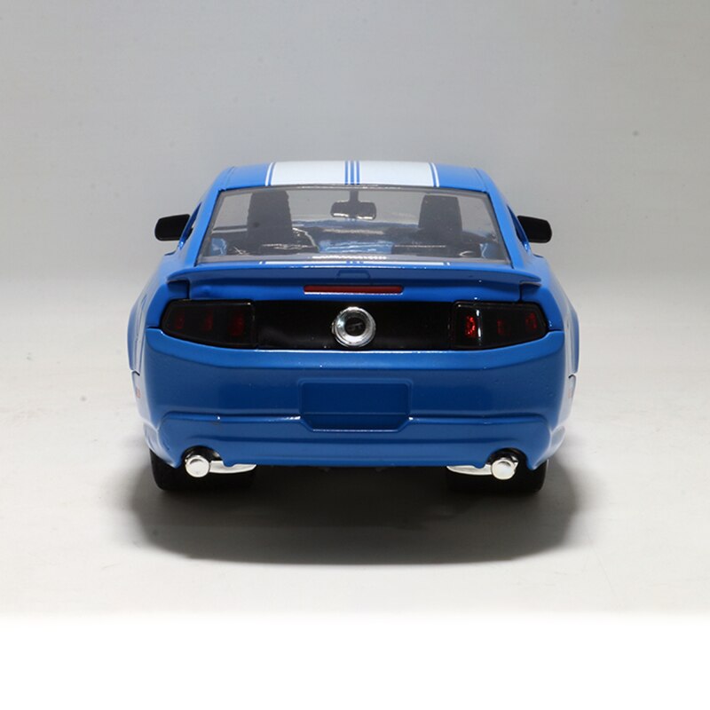 1:24 Scale Metal Alloy Classic Car Diecast Model Mustang GT Model Toy For Collection 1:24 Scale Metal Alloy Classic Car Diecast Model Mustang GT Model Toy For Collection