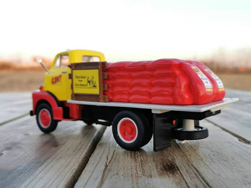 Diecast 1:34 Scale for Classic 1952 GMC KENT Pick Up Half Stake Truck Vehicle Replica Model Collection Decoration Gifts Toys