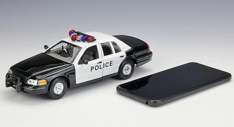 1/24 Scale Metal Alloy Diecast 1999 Ford Crown Victoria New York Taxi Car Van Model Toy for Collections Gifts for Kids 1/24 Scale Metal Alloy Diecast 1999 Ford Crown Victoria New York Taxi Car Van Model Toy for Collections Gifts for Kids