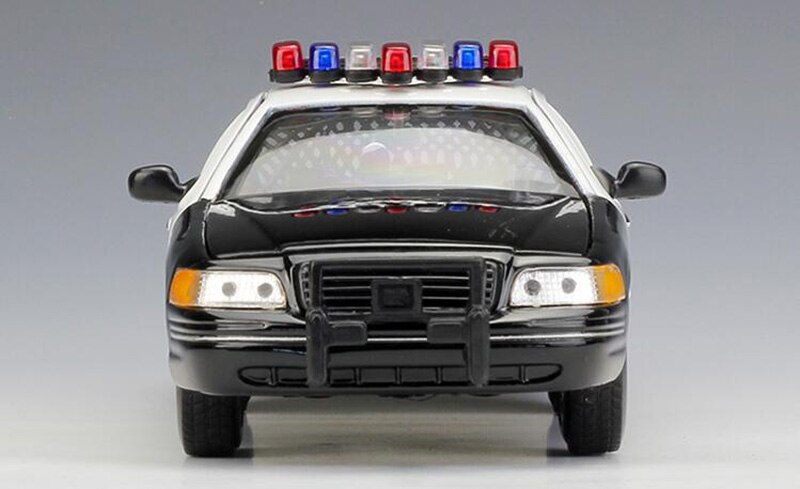 1/24 Scale Metal Alloy Diecast 1999 Ford Crown Victoria New York Taxi Car Van Model Toy for Collections Gifts for Kids 1/24 Scale Metal Alloy Diecast 1999 Ford Crown Victoria New York Taxi Car Van Model Toy for Collections Gifts for Kids