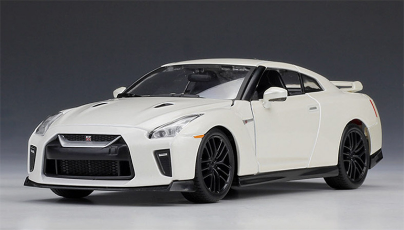 Car Model Toy 1:24 Scale Metal Alloy Classic Car Diecast alloy Model GTR Collection for Kids