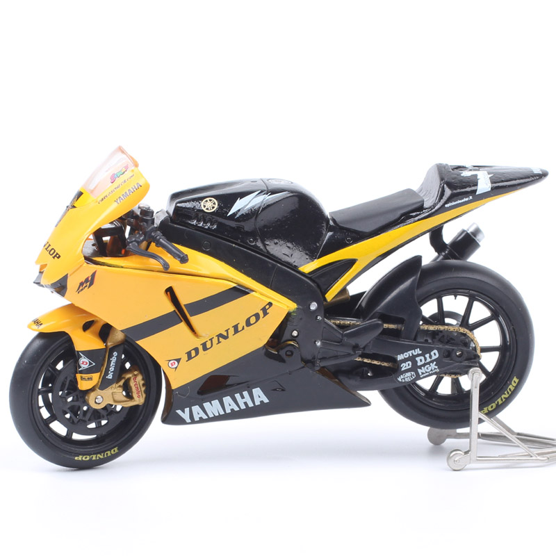 1/18 Scale Yamaha YZR M1 2006 Rider #7 Carlos Checa GP Racing Motorcycle Diecast Moto Bike Model Toy Vehicles Guiloy Collectible 1/18 Scale Yamaha YZR M1 2006 Rider #7 Carlos Checa GP Racing Motorcycle Diecast Moto Bike Model Toy Vehicles Guiloy Collectible