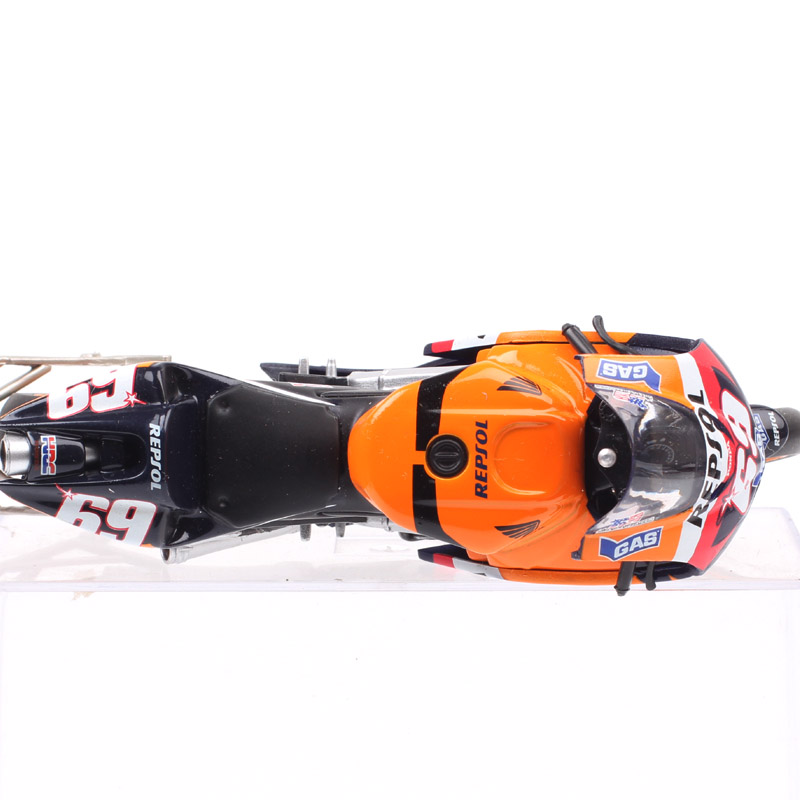 1:18 Scale Guiloy Honda RC211V Repsol #69 Nicky Hayden 2006 GP World Champion Motorcycle Model Diecast Moto Bike Toy Vehicles
