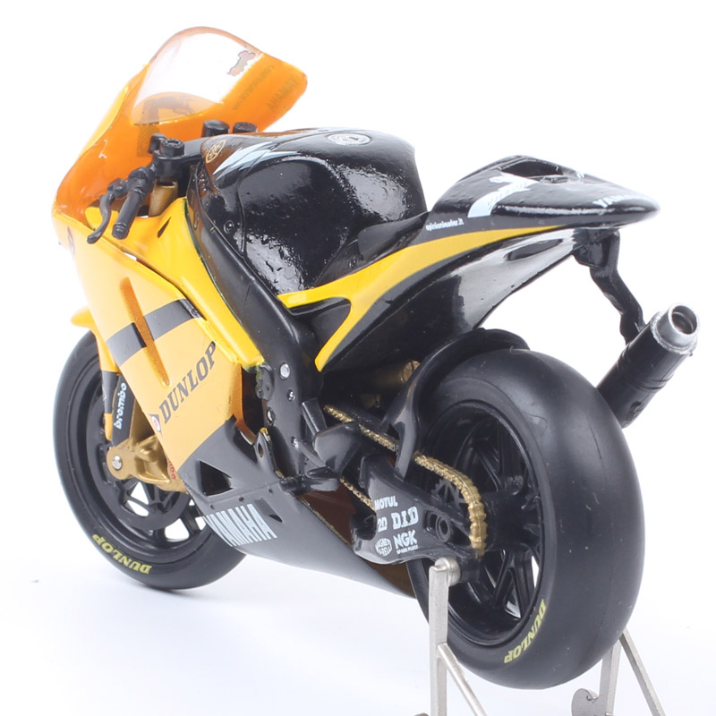 1:18 Scale Guiloy Honda RC211V Repsol #69 Nicky Hayden 2006 GP World Champion Motorcycle Model Diecast Moto Bike Toy Vehicles