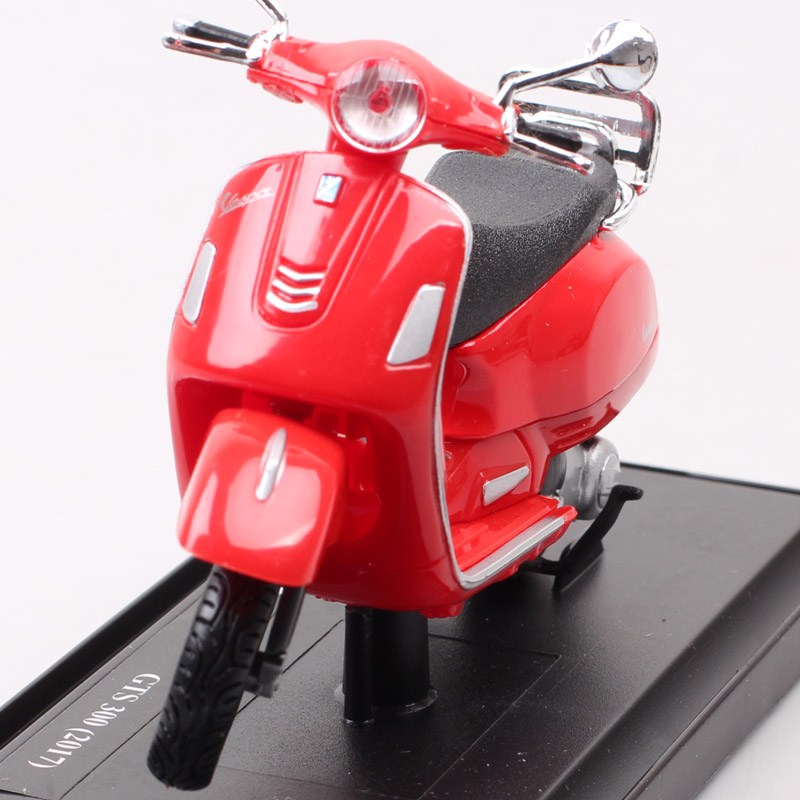 Children's 1:18 Scale Maisto Piaggio 2017 VESPA GTS 300 Super Scooter Motorcycle Diecast Vehicles Sport Bike Toy Models Souvenir