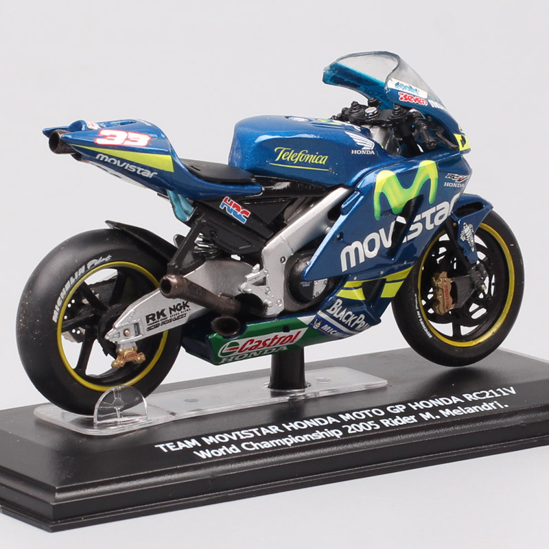 1:24 scale Italeri Team Movistar Moto Honda RC211V Racer Marco Melandri No#33 motorcycle Diecast Vehicle models GP bike toy 2005 1:24 scale Italeri Team Movistar Moto Honda RC211V Racer Marco Melandri No#33 motorcycle Diecast Vehicle models GP bike toy 2005