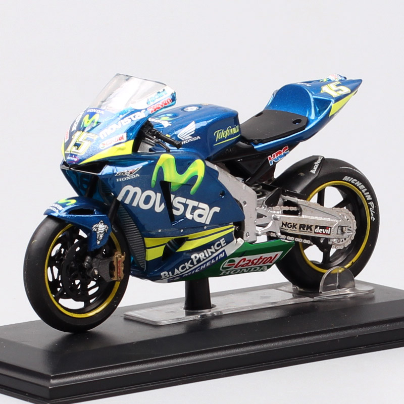 1:24 scale Italeri Team Movistar Moto Honda RC211V Racer Marco Melandri No#33 motorcycle Diecast Vehicle models GP bike toy 2005 1:24 scale Italeri Team Movistar Moto Honda RC211V Racer Marco Melandri No#33 motorcycle Diecast Vehicle models GP bike toy 2005