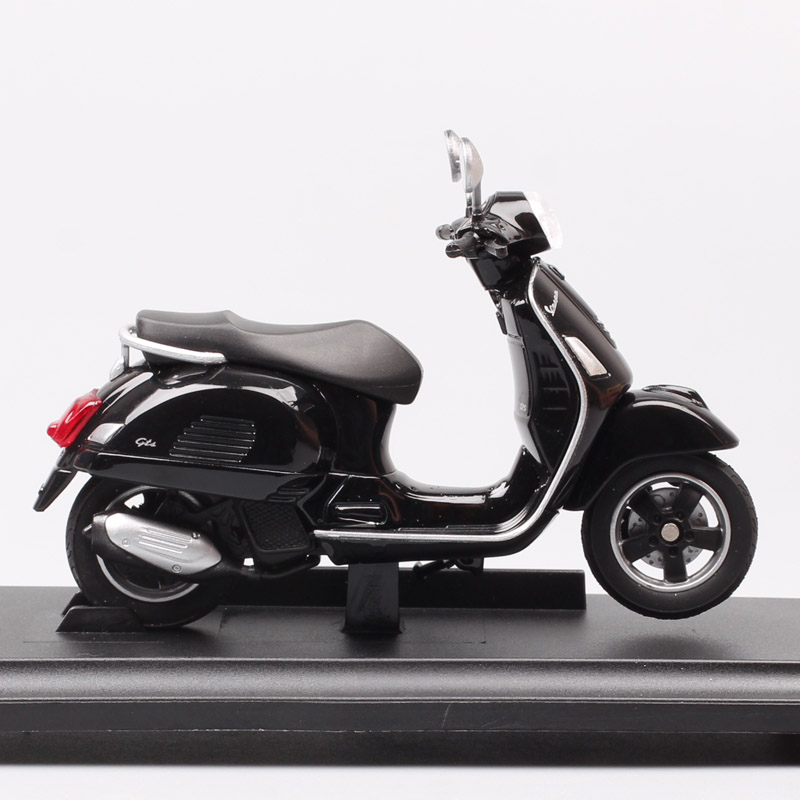 1:18 scale Welly 2017 Vespa GTS 125cc motorcycle diecast moto Scooter bike vehicles toy model souvenir Replicas gift kids boys 1:18 scale Welly 2017 Vespa GTS 125cc motorcycle diecast moto Scooter bike vehicles toy model souvenir Replicas gift kids boys