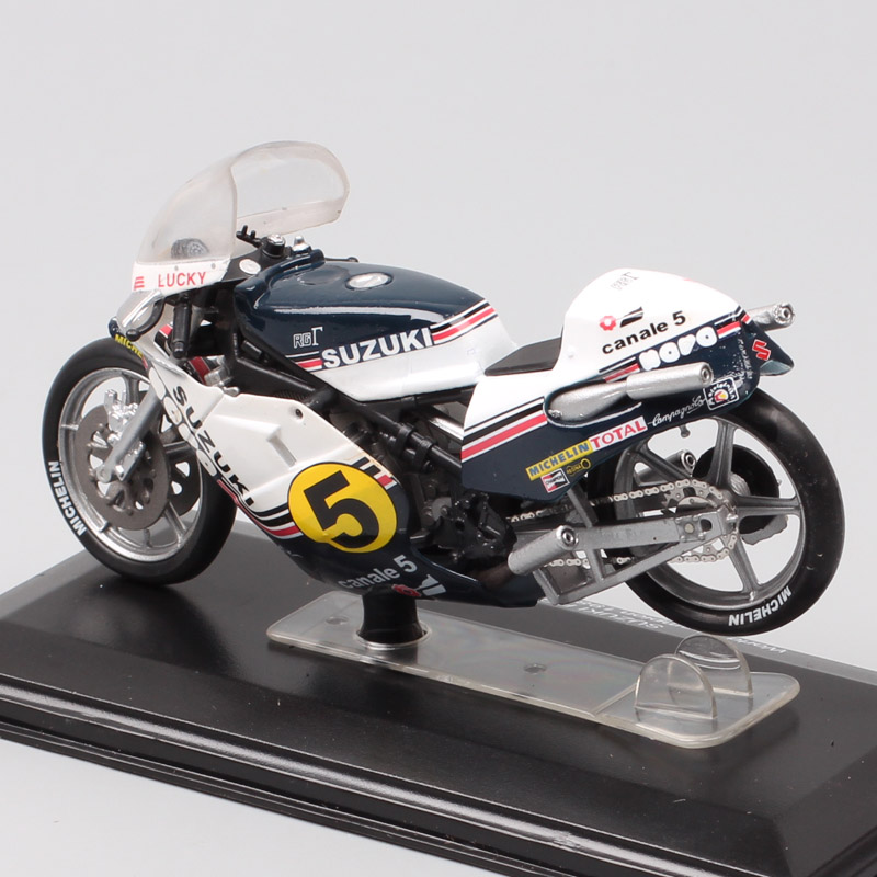 1:24 Scale Tiny Italeri Suzuki RGD500 World Champion 1981 Rider M.Lucchinelli #5 Motorcycle Diecast Vehicles GP Bike Model Toy