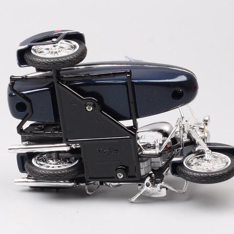 1/18 scales maisto vintage 2001 FLHRC ROAD KING classic bike sidecar Diecast three wheeled motorcycle Vehicle Touring toys model 1/18 scales maisto vintage 2001 FLHRC ROAD KING classic bike sidecar Diecast three wheeled motorcycle Vehicle Touring toys model