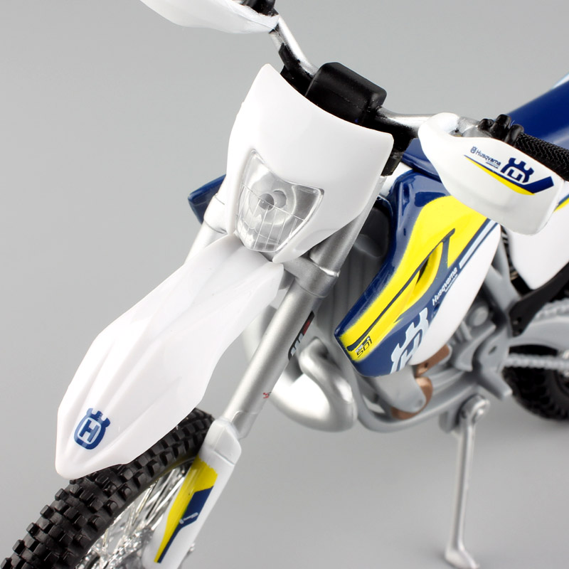 Maisto Assemble 1/12 Scale TE Husqvarna TE125 2016 Motorcycle Model Dirt Bike Motocross Enduro Off Road Model Toy DIY Install Maisto Assemble 1/12 Scale TE Husqvarna TE125 2016 Motorcycle Model Dirt Bike Motocross Enduro Off Road Model Toy DIY Install