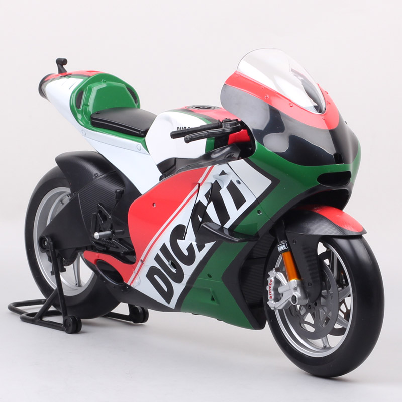 1:6 scale maisto big large Ducati Desmosedici RR GP11 2011 model racing moto bike Diecast Toy motorcycle Germany Italy gift boys 1:6 scale maisto big large Ducati Desmosedici RR GP11 2011 model racing moto bike Diecast Toy motorcycle Germany Italy gift boys