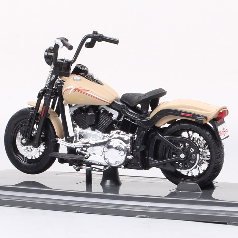 1:18 scale maisto Harley FLSTSB Cross Bones 2008 Softail bike Diecast Vehicle street motorcycle model toys gift of adult hobby