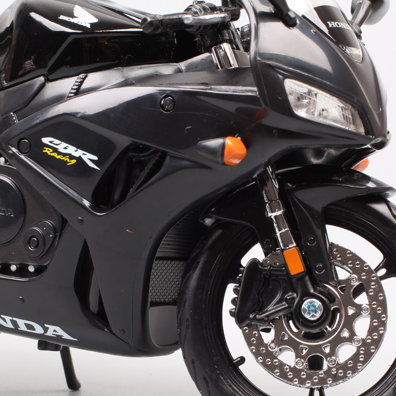 Classic 1:12 Maisto Honda CBR1000RR Supermoto Cbr 1000RR Fireblade Diecast Vehicle Motorcycle Scale Model Toy Miniature Boy Bike