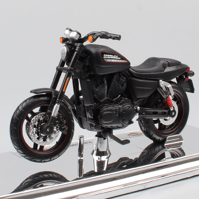 1/18 scale maisto 2011 XR1200X SuperLow rider Roadster bike Sportster retro cycle Diecasts Vehicle motorcycle moto toy kid gifts 1/18 scale maisto 2011 XR1200X SuperLow rider Roadster bike Sportster retro cycle Diecasts Vehicle motorcycle moto toy kid gifts
