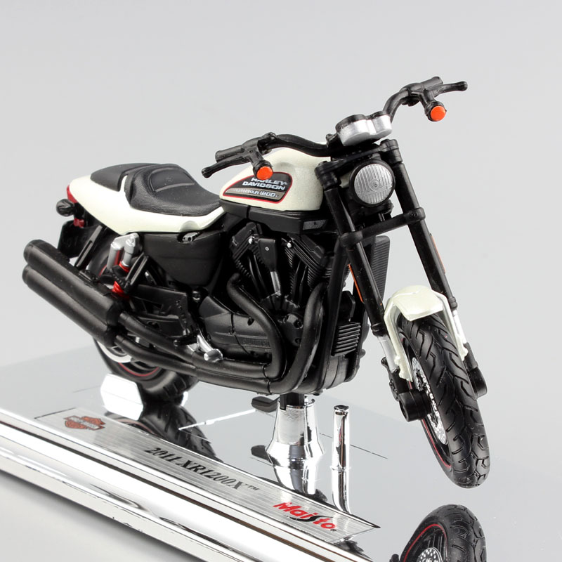 1/18 scale maisto 2011 XR1200X SuperLow rider Roadster bike Sportster retro cycle Diecasts Vehicle motorcycle moto toy kid gifts 1/18 scale maisto 2011 XR1200X SuperLow rider Roadster bike Sportster retro cycle Diecasts Vehicle motorcycle moto toy kid gifts