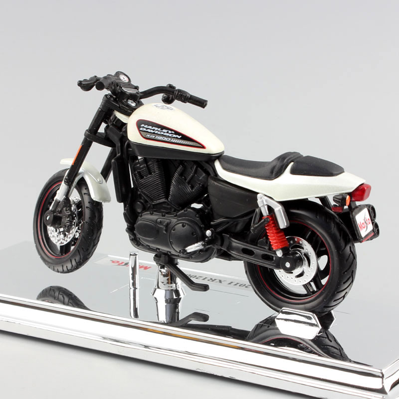 1/18 scale maisto 2011 XR1200X SuperLow rider Roadster bike Sportster retro cycle Diecasts Vehicle motorcycle moto toy kid gifts 1/18 scale maisto 2011 XR1200X SuperLow rider Roadster bike Sportster retro cycle Diecasts Vehicle motorcycle moto toy kid gifts