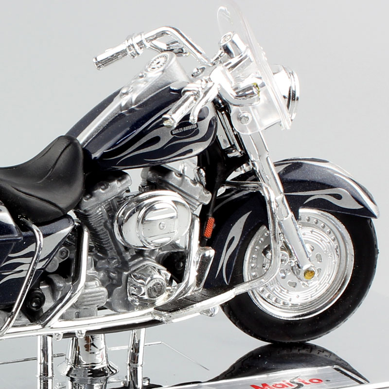 1/18 Scale 2002 FLHRSEI CVO Custom Screamin Eagle Road King Diecast modeling motorcycle street Cruiser bike toys Replicas 1/18 Scale 2002 FLHRSEI CVO Custom Screamin Eagle Road King Diecast modeling motorcycle street Cruiser bike toys Replicas