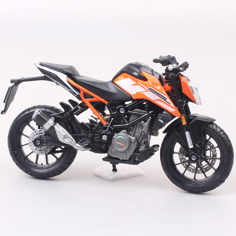 Bburago 1:18 Scales Small 250 Duke Street Bike Motorcycle Diecasts & Toy Vehicles Miniatures Gift Moto Replicas for Kids Boys