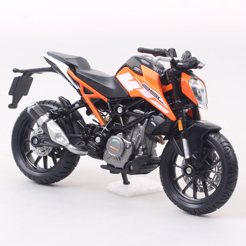 Bburago 1:18 Scales Small 250 Duke Street Bike Motorcycle Diecasts & Toy Vehicles Miniatures Gift Moto Replicas for Kids Boys